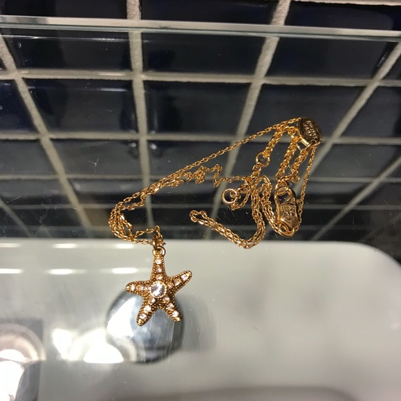 Juicy ‘Pave’ Starfish Necklace Gold - Picture 3 of 3